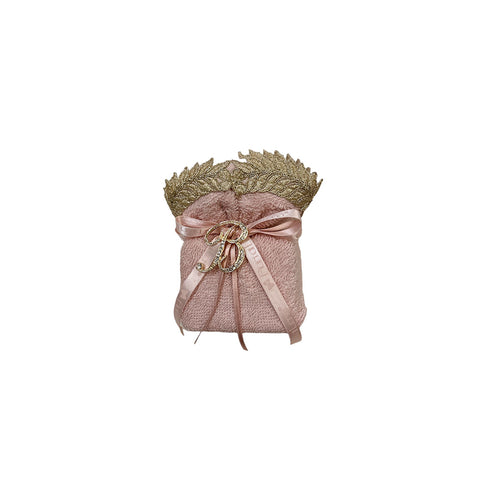 FIORI DI LENA Lavetta rosa asciugamano piccola ospite con trinetta oro, saponetta 200 gr e iniziale strass oro L30x30 cm
