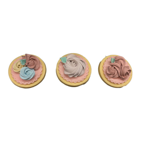 I DOLCI DI NAMI Set 3 biscotti artificiali dolce decorativo con panna Ø7 cm