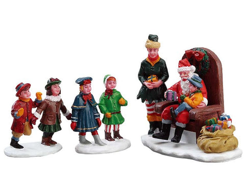 LEMAX Set 3 Personaggi con Babbo Natale "Visiting Santa" H7.2 cm