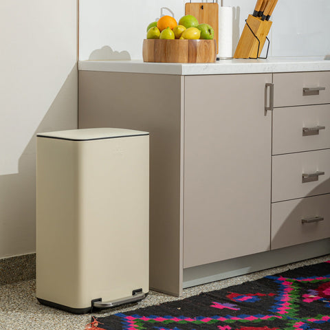 Estia Home Cestino / Pattumiera Spazzatura da cucina in metallo crema "Cubic" 30LT 36.2x33.5xH62 cm