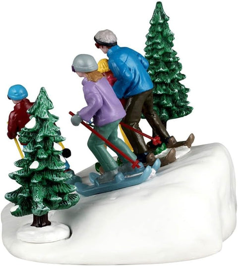 LEMAX Scena personaggi "Family Ski Day" H9.5x12.9x10.6 cm