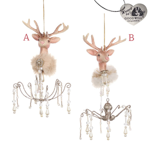GOODWILL Chandelier with resin deer H16.5 cm 2 variants (1pc)