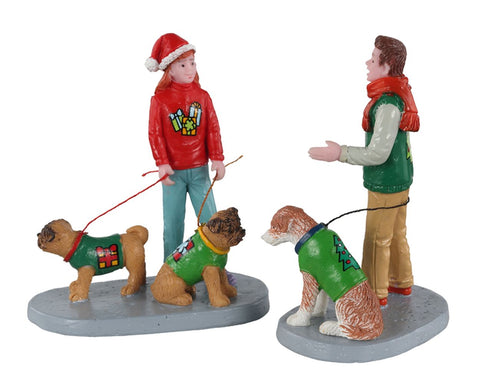 LEMAX Set 2 Personaggi con cani "Festive Friends" H7.4 cm