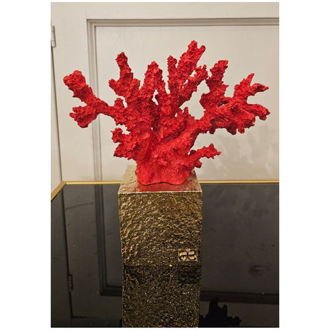 Chiaraela Decoro Corallo grande rosso base oro H22 cm