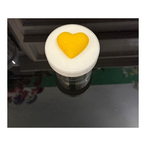 Chiaraela Cilindro medio con dedica e Cuore puzzle giallo D7xH10 cm