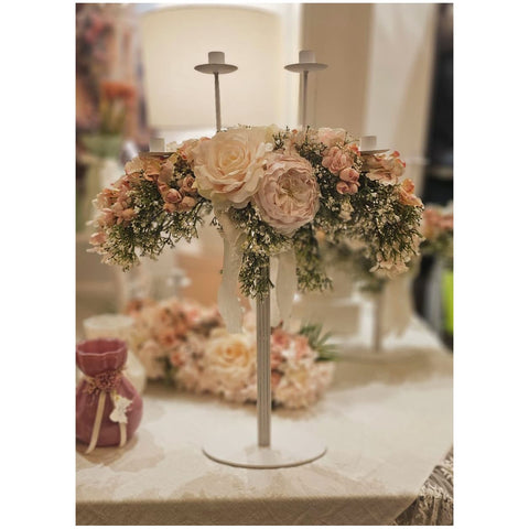 Fiori di Lena Candeliere alto 2 fiamme artigianale in metallo con decoro floreale L50x16xH65 cm - Angelica Home Stabia