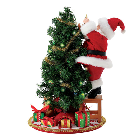 Department 56 Statuina Babbo Natale con albero "Ho Ho Ho" 27x27xH32.5 cm