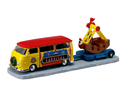 LEMAX Giostra "Towing Van With Carnival Ride" in resina H7x22x6.8 cm