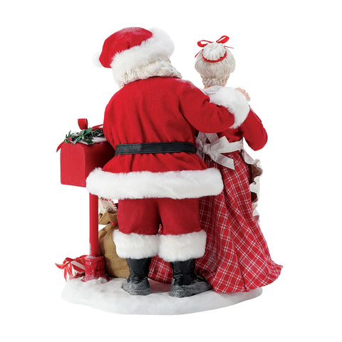 Department 56 Statuina Babbo e Mamma Natale in resina 24.5x17xH27 cm