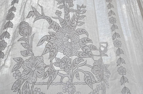 Mia per te Set 2 Tende in lino naturale ricamo floreale "Ecate" 145x270 cm