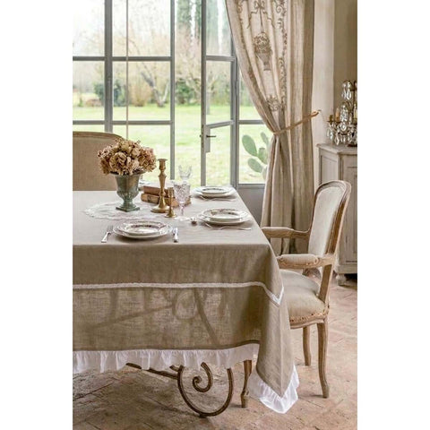 TABLECLOTH WITH FRILL