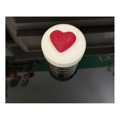 Chiaraela Cilindro medio con dedica e Cuore puzzle fragola D7xH10 cm