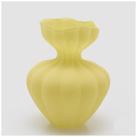 Edg Enzo de Gasperi Vaso Flow Sinuoso in vetro opaco giallo D26xH32 cm - Angelica Home Stabia