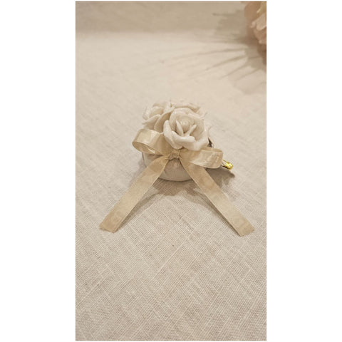 Fiori di Lena Saponcino da bagno con rose in ceramica bianca D4.5xH4.5 cm 6 varianti(1 unità) - Angelica Home Stabia