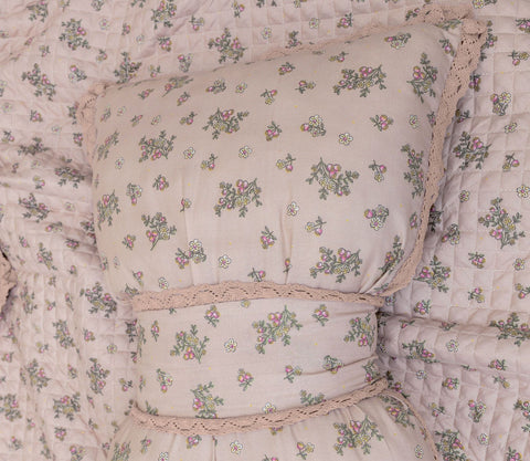 L'Atelier 17 Cuscino arredo Fiocco con pizzo "Cuor di Magnolia" 40x60 cm