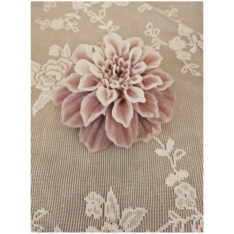 Cereria Parma Candela Fiore Dalia artigianale D12xH5 cm 3 varianti(1 unità)