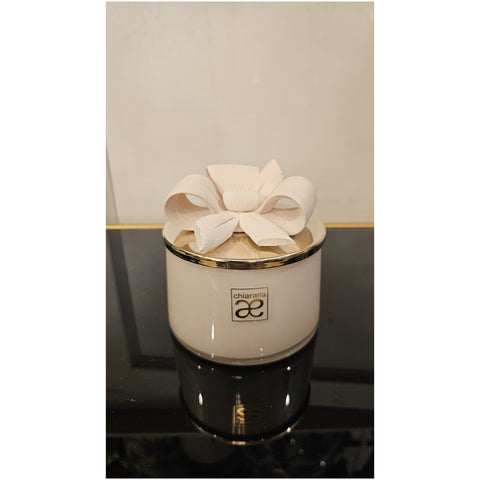 Chiaraela Scatola rotonda Eli grande fiocco D10xH11 cm 4 varianti(1 unità)