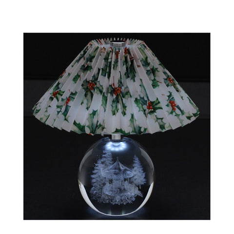 Hervit Lampe de Noël Boule Cristal avec carrousel 3D et chapeau houx 16x16 cm