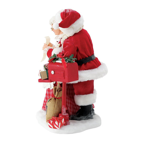 Department 56 Statuina Babbo e Mamma Natale in resina 24.5x17xH27 cm