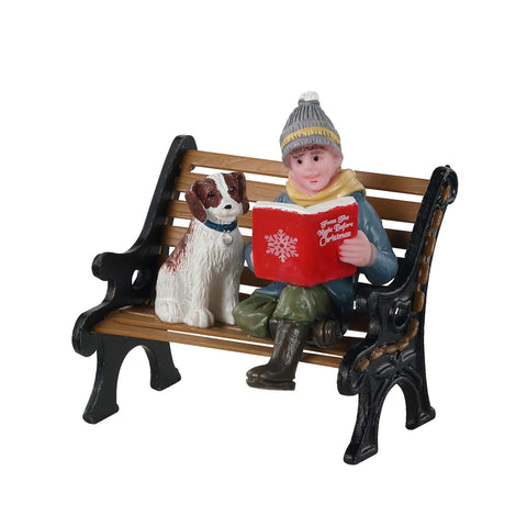 LEMAX Statuina ragazzo con cane per villaggio di Natale poliresina 4,5x3,7x4,8cm
