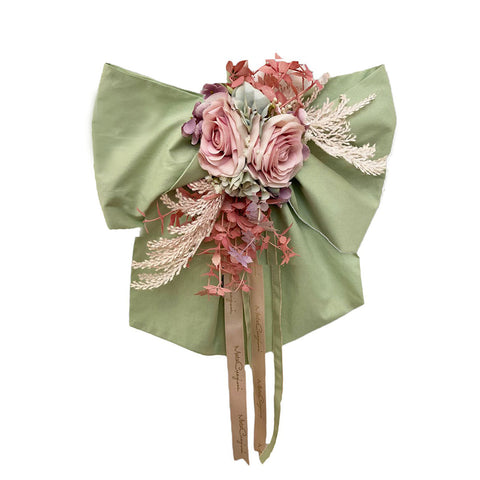 MATA CREATIONS Bow outside the door to hang in green cotton with pink flowers 35x55cm