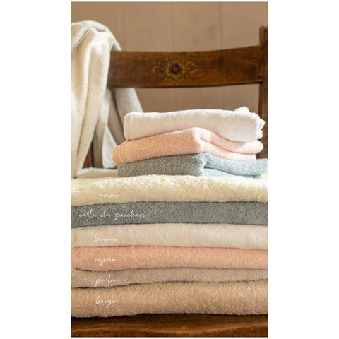 L'ATELIER 17 Set 2 asciugamani da bagno e Ospite in spugna di cotone tinta unita "Basic" 6 varianti