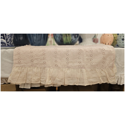 L'Atelier 17 Shabby Chic "Madeleine" cotton and San Gallo lace tablecloth 160x280 cm