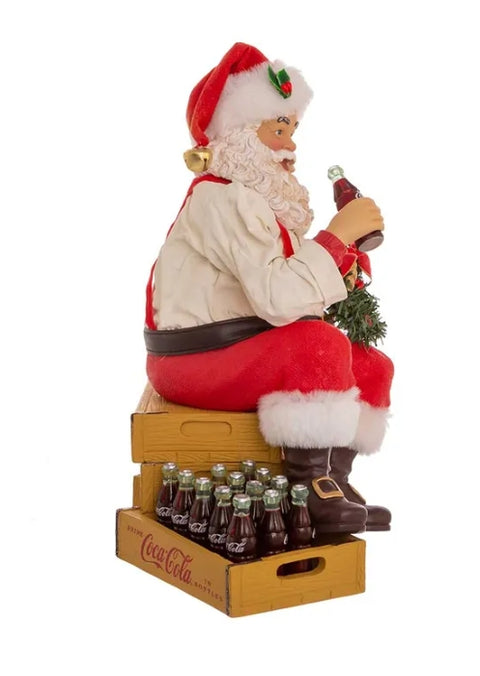 KURTADLER Babbo Natale statuina vintage natalizia seduto sulle casse di Coca-Cola H22,86 cm