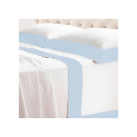 Parure de lit double PEARL WHITE DIAMOND avec bordure en coton bleu clair fabriquée en Italie