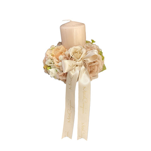 MATA CREATIONS Centerpiece round candle with ribbons and ivory roses Ø16xh12 cm