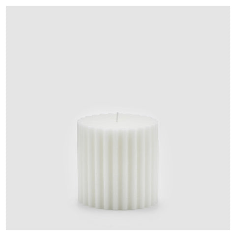 EDG Bougie décorative rayée rustique au parfum de frangipanier blanc H08 Ø08 cm