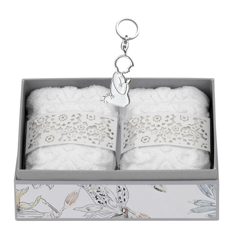 HERVIT Set of 2 white cotton washcloths and angel keychain 30x30cm 28382