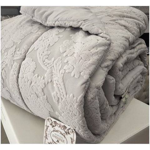 L'Atelier 17 Damask double quilt +2 Shabby "Dayane" pillowcases 2 variants