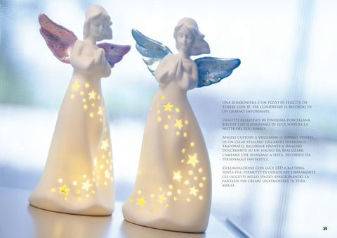 HERVIT Figurine ange en porcelaine avec ailes bleues et lumière led H18 cm