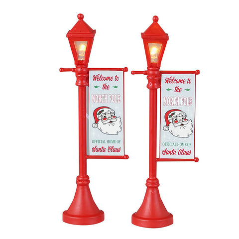 LEMAX Set of 2 pieces Street lamps with LED "North Pole Lamp post" Santa's Wonderland