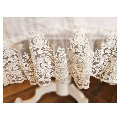 CHARMING Linen blend runner with "Mariant" embroidered lace 49x164 cm