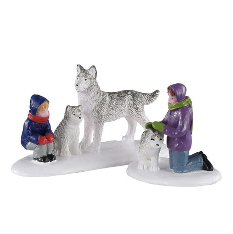 LEMAX Two-piece set Children with puppies "Future Sled Dogs" in Vail Village resin