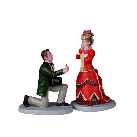 LEMAX Set of 2 characters "The Proposal" for your Christmas village